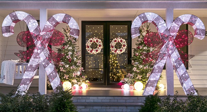 Front Porch Christmas Decorating Ideas, Dress your Porch in Holiday Style